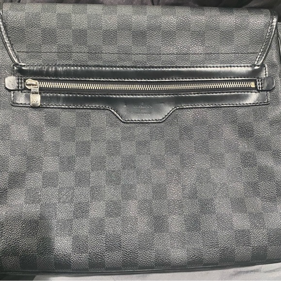 Louis Vuitton Daniel messenger bag - Picture 5 of 7